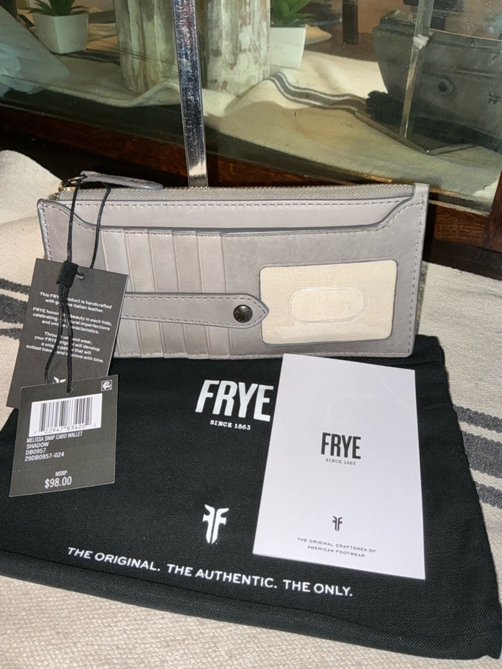 NWT Frye Melissa Leather Snap Card Wallet Shadow Light Gray Retail $98
